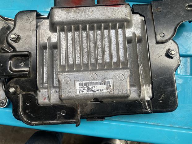 Honda CRV 2017-20 Engine Control Board photo 3