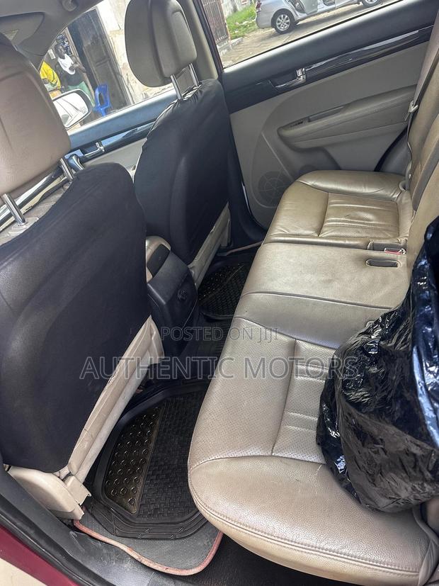 Kia Sorento 2012 Red