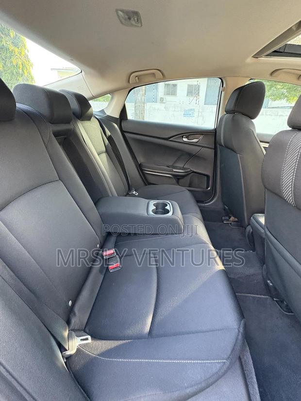 Honda Civic EX Sedan 2018 White