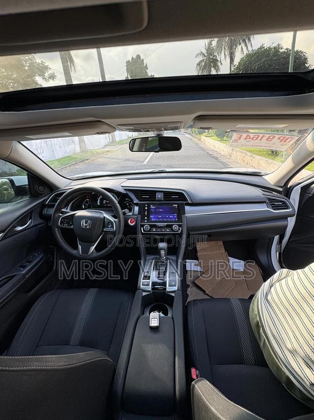 Honda Civic EX Sedan 2018 White