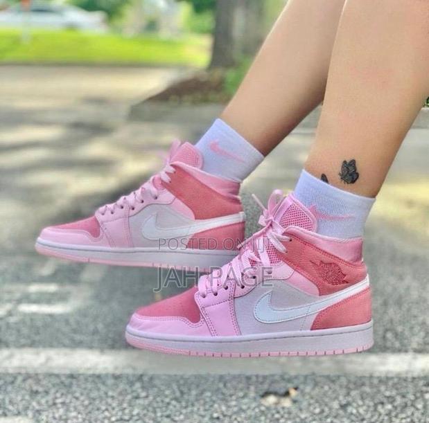 Nike Air Jordan 1 Mid Digital Pink Sneakers photo 3