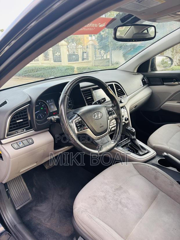 Hyundai Elantra Value Edition 2018 Black