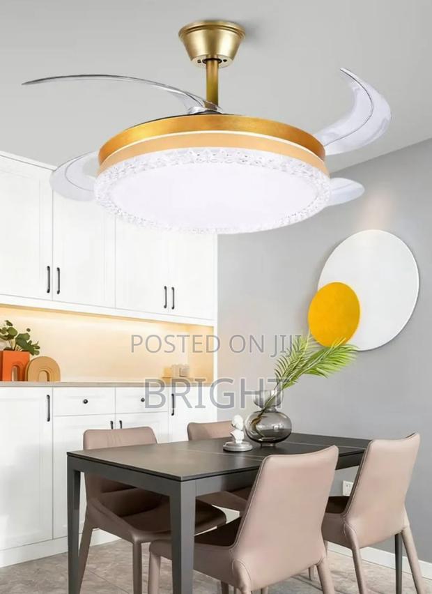 Modern Ceiling Fanlight With Remote Control