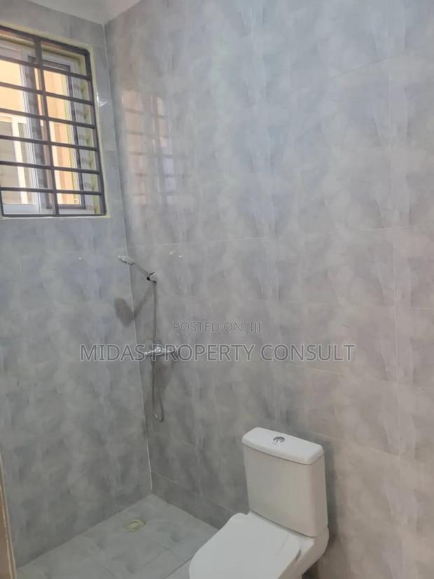 4bdrm House in Okpoigonno, Teshie for sale photo 3
