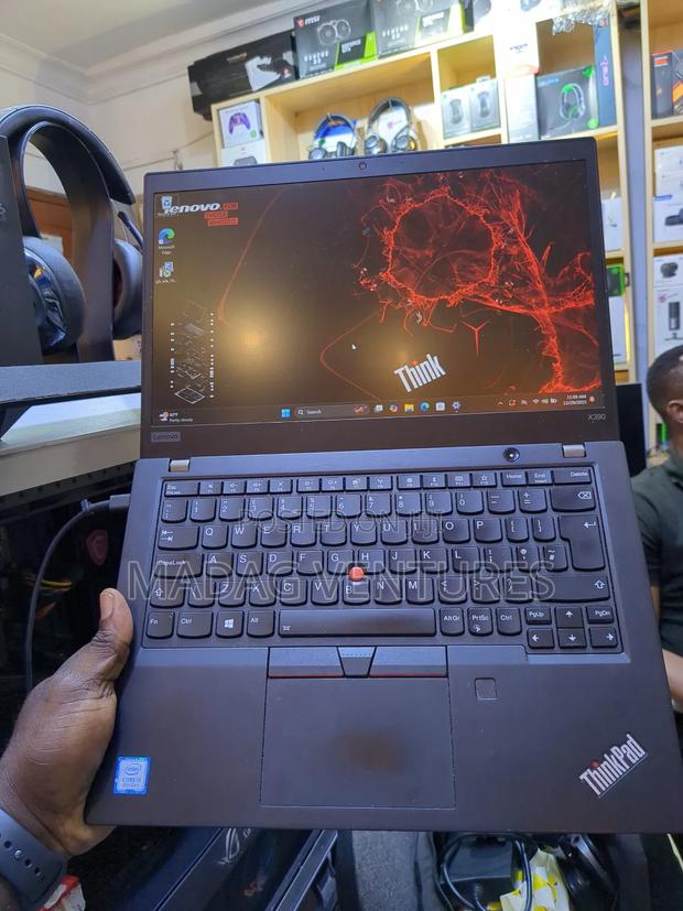 Laptop Lenovo ThinkPad X390 16GB Intel Core I5 SSD 256GB · Photo 4