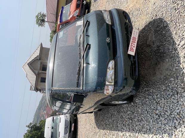 Hyundai H-100 2004 photo 2