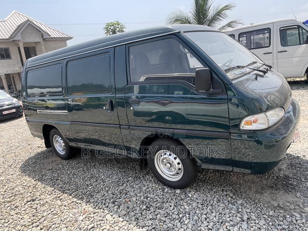 Hyundai H-100 2004