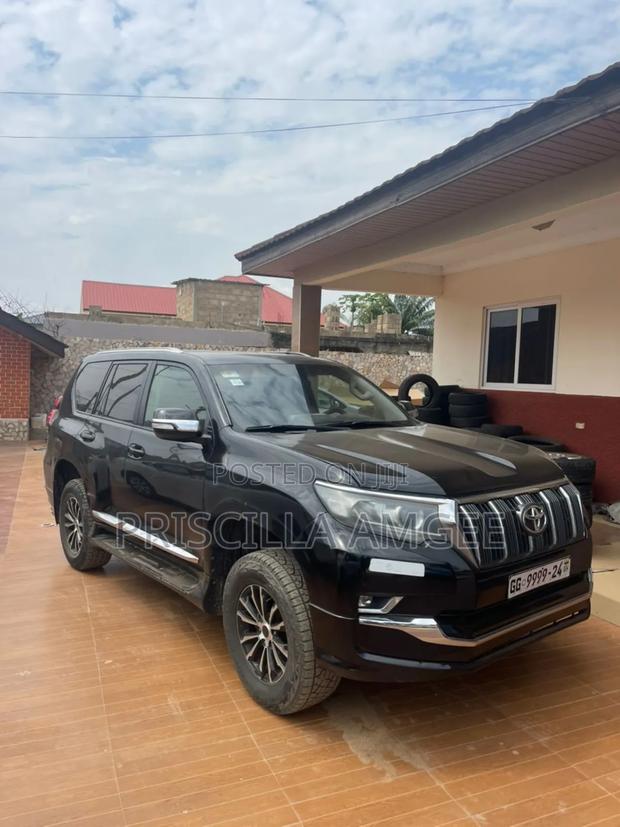 Toyota Land Cruiser Prado 2014 Black