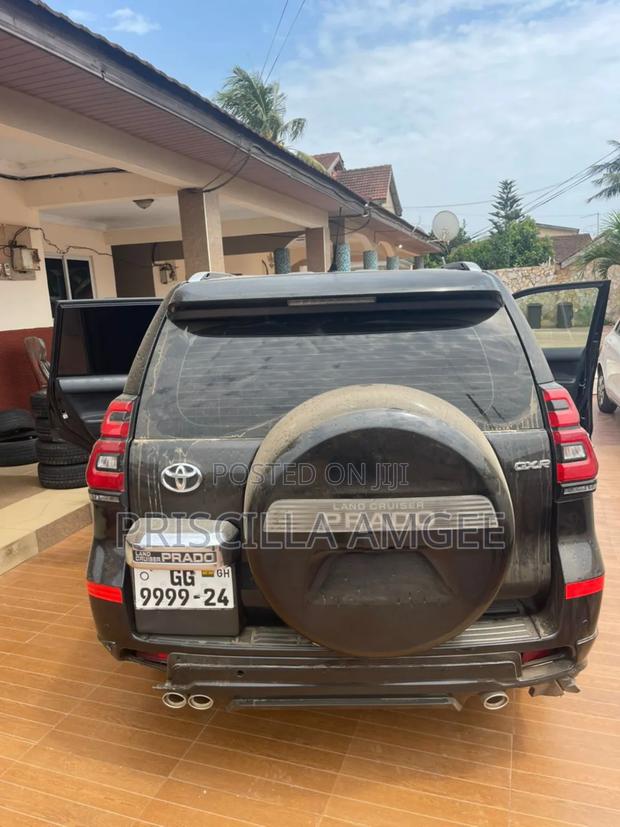 Toyota Land Cruiser Prado 2014 Black