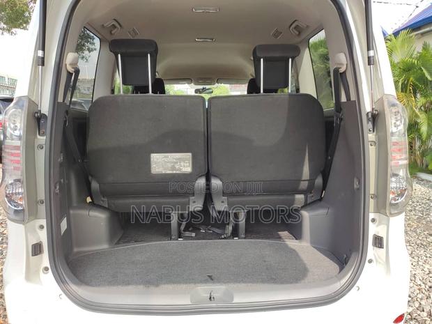 Toyota Voxy 2012 White