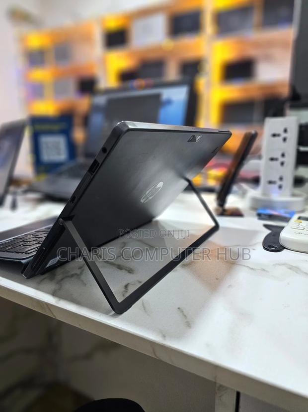 Laptop HP Pro X2 612 G2 8GB Intel Core i5 SSD 256GB photo 8