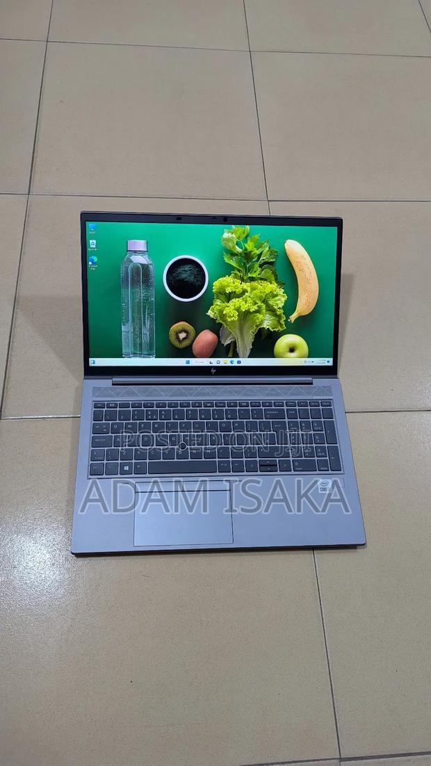 Laptop HP ZBook Firefly 15 G7 16GB Intel Core I7 SSD 512GB