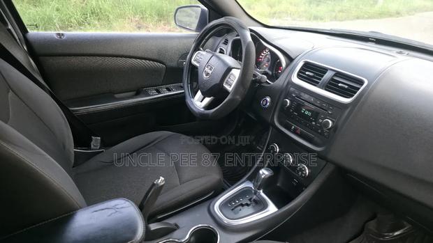 Dodge Avenger SXT 4dr Sedan (2.4L 4cyl 6A) 2014 Blue photo 6