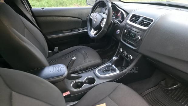 Dodge Avenger SXT 4dr Sedan (2.4L 4cyl 6A) 2014 Blue photo 9