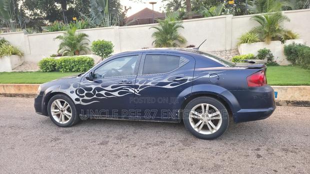 Dodge Avenger SXT 4dr Sedan (2.4L 4cyl 6A) 2014 Blue photo 10