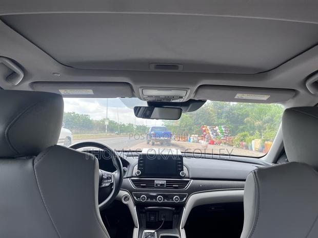 Honda Accord Touring 2.0T 2018 Blue