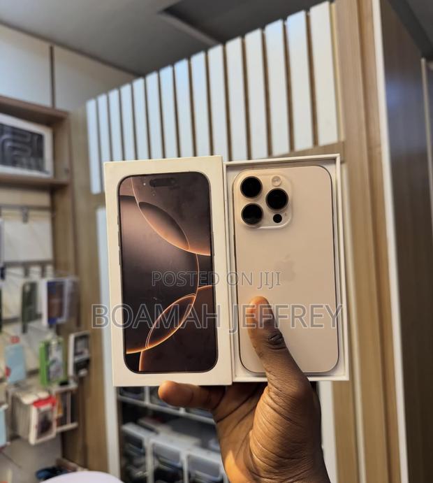 Apple iPhone 16 Pro 256 GB Gold · Photo 4