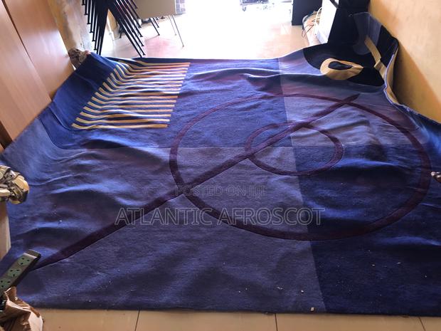 Concept Hand Tufting Rug. Size 3.10m X 3.25m. % New Zealand Wool photo 2