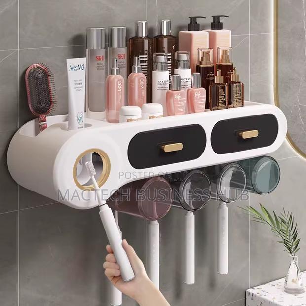 Tooth Brush Holder