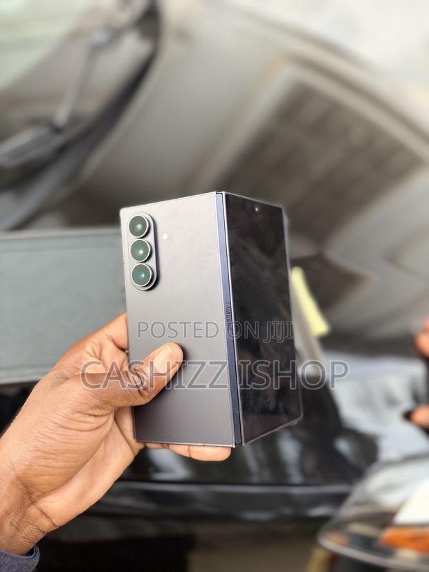 Samsung Galaxy Z Fold7 256 GB Black photo 5
