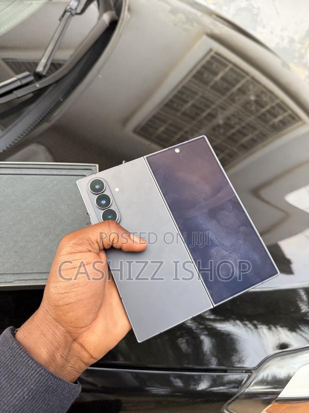 Samsung Galaxy Z Fold7 256 GB Black photo 9
