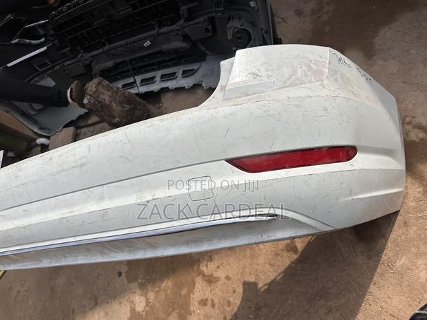 Vw Jetta 2017-2020 Back Bumper Available photo 2