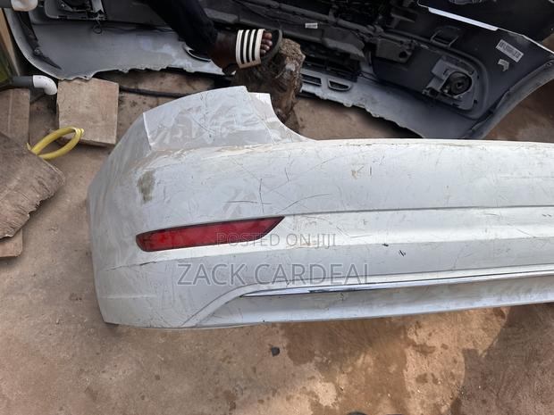 Vw Jetta 2017-2020 Back Bumper Available photo 4