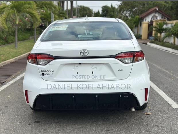 Toyota Corolla 2022 White