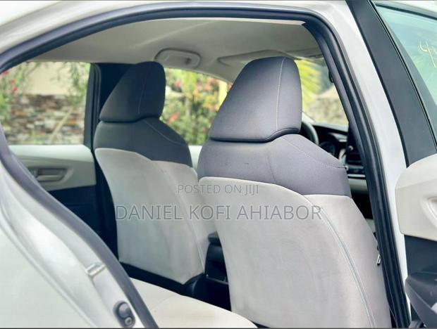 Toyota Corolla 2022 White