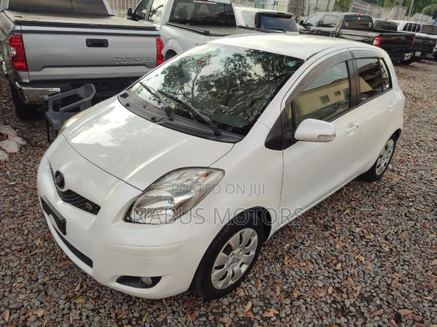 Toyota Vitz 2010 White