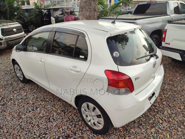 Toyota Vitz 2010 White