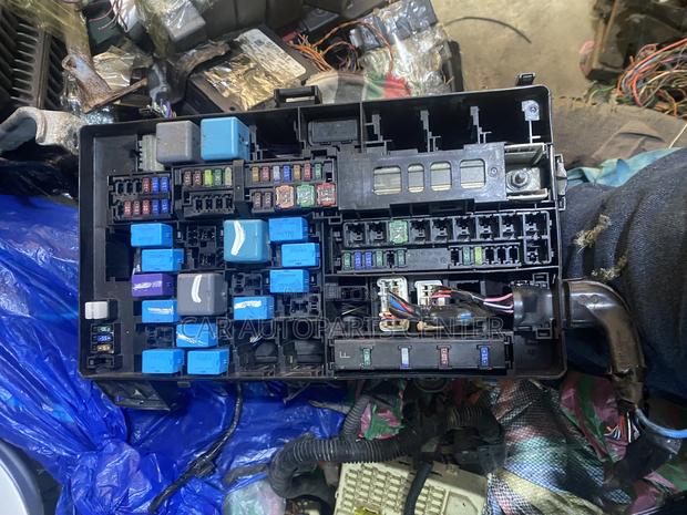 Toyota Tundra Fusebox photo 2