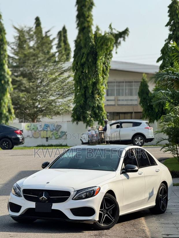 Mercedes-Benz C300 2018 White