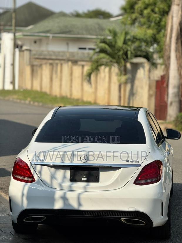 Mercedes-Benz C300 2018 White