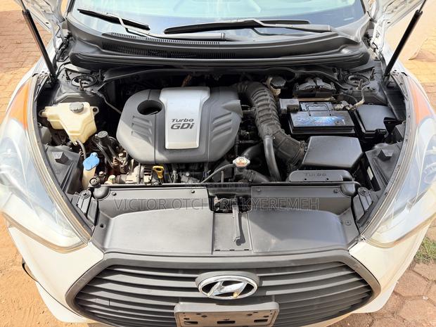 Hyundai Veloster Veloster (Standard) 2013 White