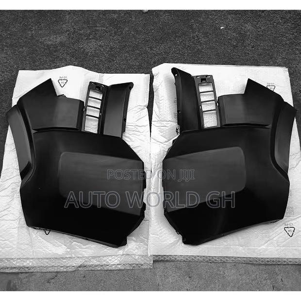 Toyota Tundra Front Bumper End Moulding 2022-2025 photo 2