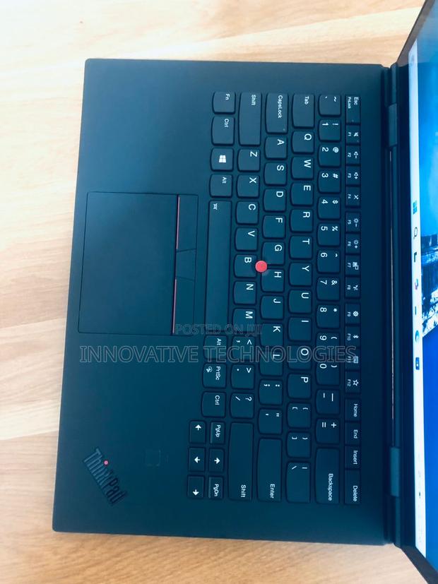 Laptop Lenovo ThinkPad X1 Yoga Gen 8 8GB Intel Core I7 SSD 256GB