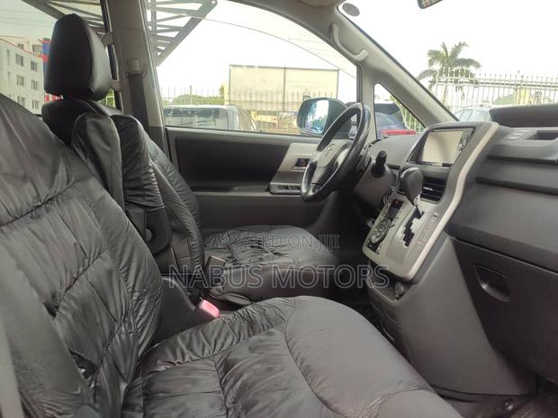 Toyota Voxy 2012 Grey