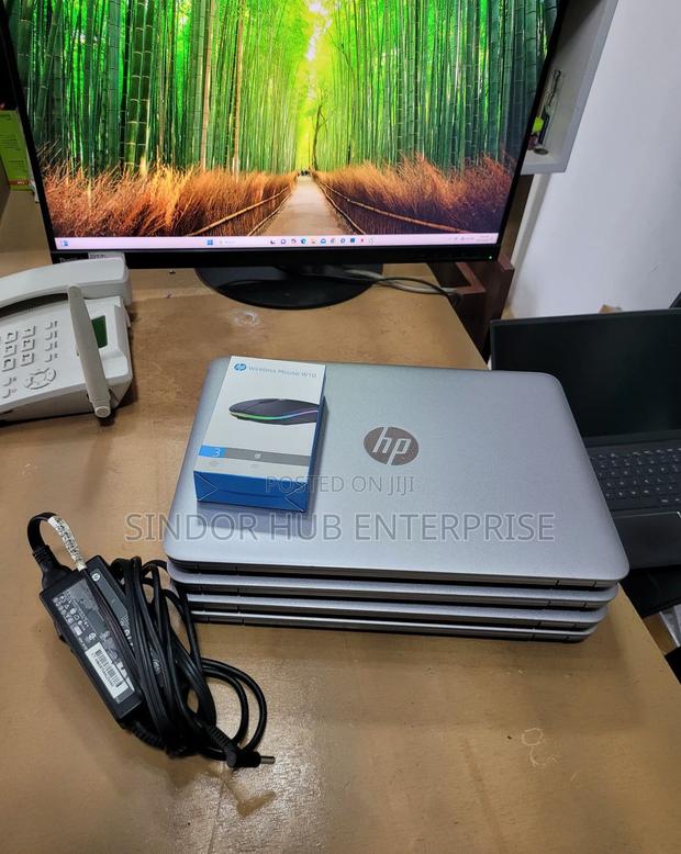 Laptop HP EliteBook 820 G3 8GB Intel Core I5 SSD 256GB photo 2