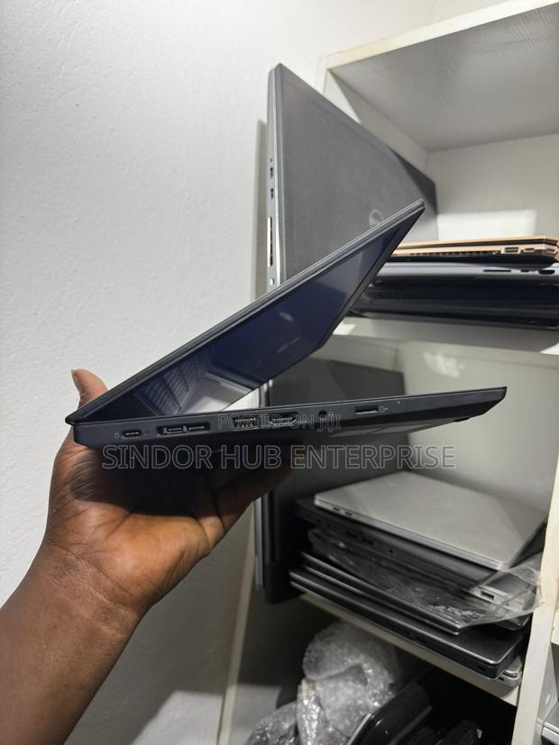 Laptop Lenovo ThinkPad t495s 8GB AMD Ryzen 5 SSD 256GB photo 2