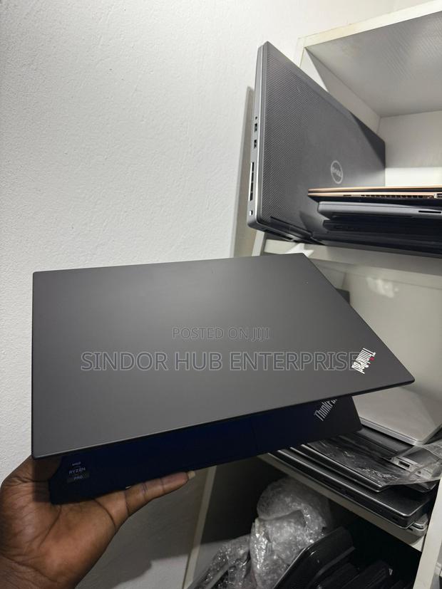 Laptop Lenovo ThinkPad t495s 8GB AMD Ryzen 5 SSD 256GB photo 3