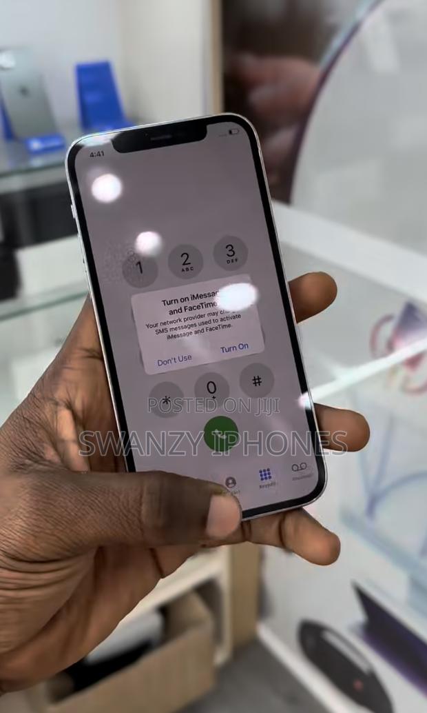 Apple iPhone 12 Pro Max 128 GB White · Photo 4