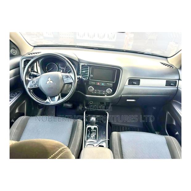 Mitsubishi Outlander 2019 Black