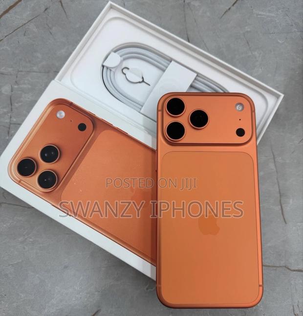 New Apple iPhone 17 Pro Max 256 GB Orange · Photo 4