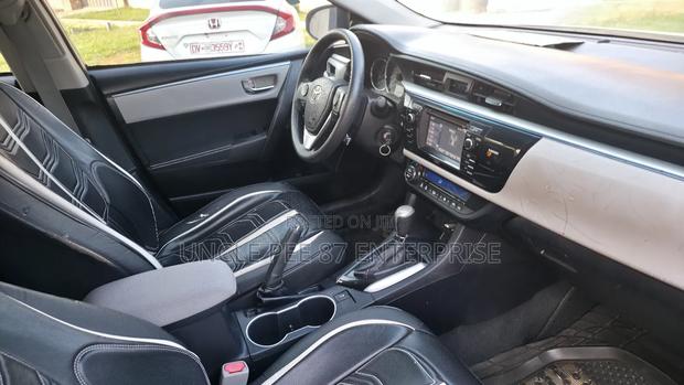 Toyota Corolla LE Eco 4dr Sedan (1.8L 4cyl CVT) 2015 White photo 7