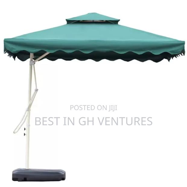 Outdoor Garden/Pool Side Umbrella · Photo 2