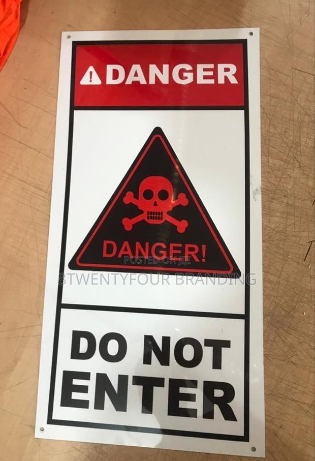 Metal Signs (On Aluminium Metallic Plate)