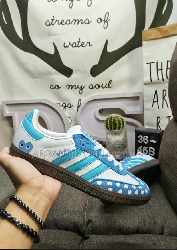 CDG X Adidas Samba White/Blue Available · Photo 4