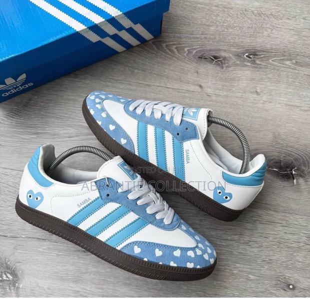 CDG X Adidas Samba White/Blue Available · Photo 3