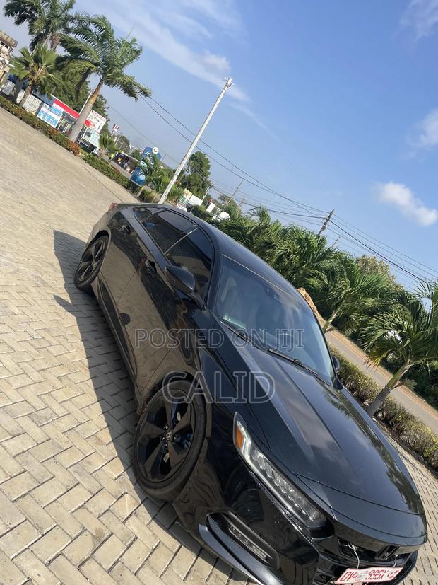 Honda Accord Sport (2.0L 4cyl Turbo 6M) 2019 Black photo 3
